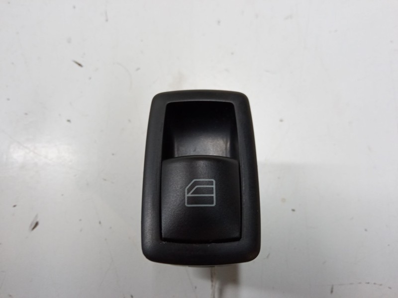 Recambio de mando elevalunas trasero izquierdo para mercedes-benz clase a (w169) a 170 (169.032, 169.332) referencia OEM IAM A25