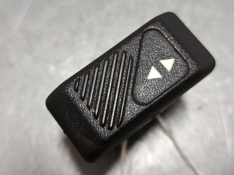 Recambio de mando elevalunas delantero izquierdo para renault clio i (b/c57_, 5/357_) 1.4 referencia OEM IAM   