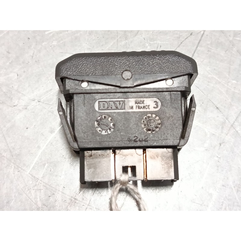 Recambio de mando elevalunas delantero izquierdo para renault clio i (b/c57_, 5/357_) 1.4 referencia OEM IAM   