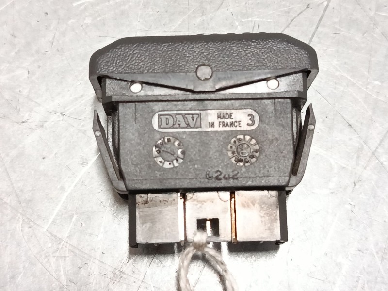 Recambio de mando elevalunas delantero izquierdo para renault clio i (b/c57_, 5/357_) 1.4 referencia OEM IAM   