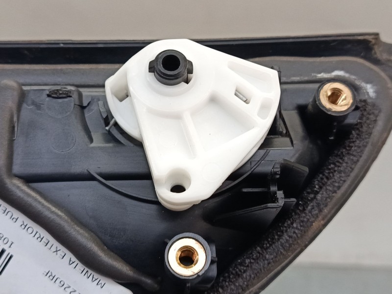Recambio de maneta exterior puerta trasera izquierda para nissan juke (f15) 1.2 dig-t referencia OEM IAM 82607BA61A  