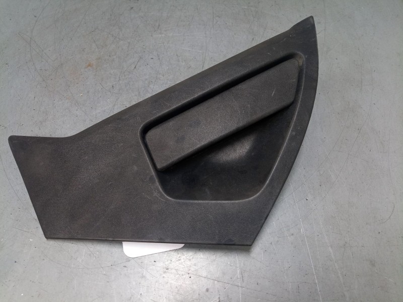 Recambio de maneta exterior puerta trasera derecha para nissan juke (f15) 1.2 dig-t referencia OEM IAM 82606BA61A  