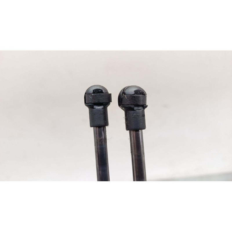 Recambio de amortiguadores malet/porton para nissan juke (f15) 1.2 dig-t referencia OEM IAM 6924000260N  