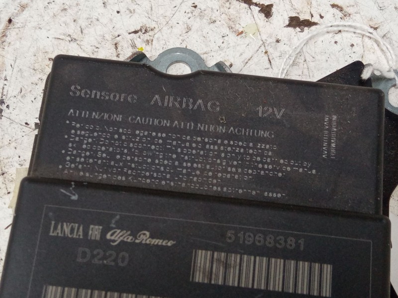 Recambio de centralita airbag para fiat 500l (351_, 352_) 1.4 (199lyb1b) referencia OEM IAM 51968381 A2C92611602 