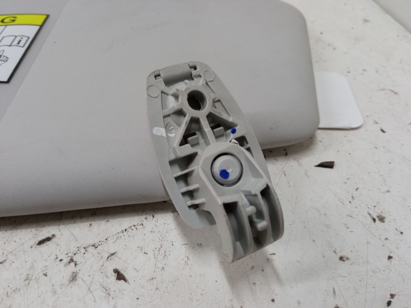 Recambio de parasol derecho para fiat 500l (351_, 352_) 1.4 (199lyb1b) referencia OEM IAM   