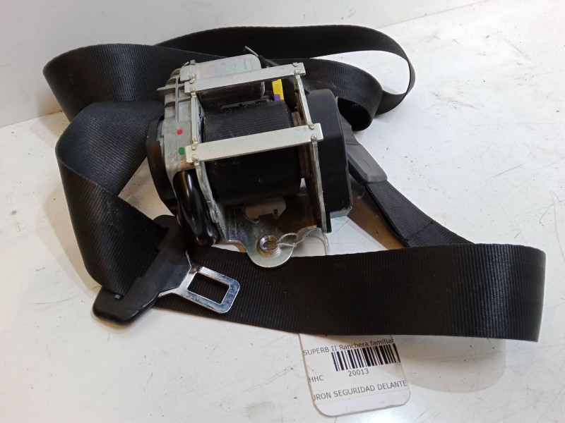 Recambio de cinturon seguridad delantero derecho para skoda superb ii station wagon (3t5) 2.0 tdi 16v referencia OEM IAM    Recambio de cinturon seguridad delantero derecho para skoda superb ii station wagon (3t5) 2.0 tdi 16v referencia OEM IAM