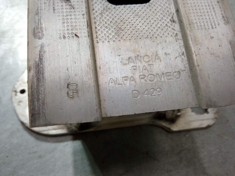 Recambio de refuerzo paragolpes delantero para fiat 500l (351_, 352_) 1.4 (199lyb1b) referencia OEM IAM 51908252  