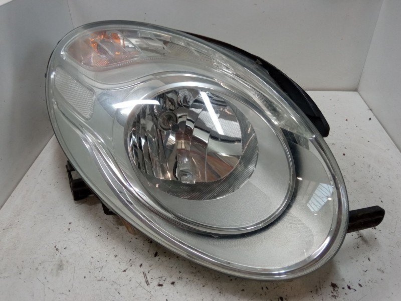 Recambio de faro derecho para fiat 500l (351_, 352_) 1.4 (199lyb1b) referencia OEM IAM 47520748  