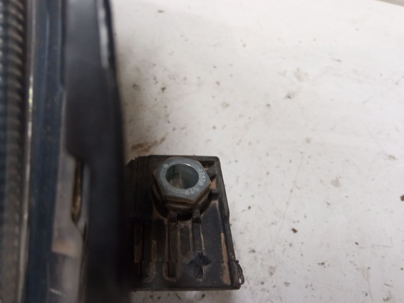 Recambio de faro derecho para fiat 500l (351_, 352_) 1.4 (199lyb1b) referencia OEM IAM 47520748  