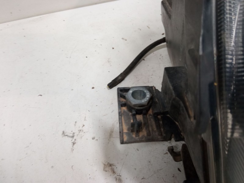 Recambio de faro izquierdo para fiat 500l (351_, 352_) 1.4 (199lyb1b) referencia OEM IAM 47530748LH  