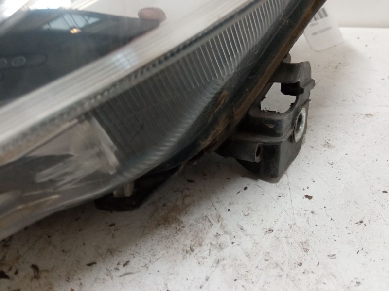 Recambio de faro izquierdo para fiat 500l (351_, 352_) 1.4 (199lyb1b) referencia OEM IAM 47530748LH  