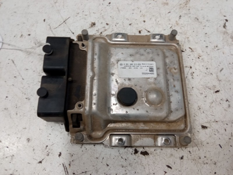 Recambio de centralita motor uce para fiat 500l (351_, 352_) 1.4 (199lyb1b) referencia OEM IAM 55264485 0261S09313 