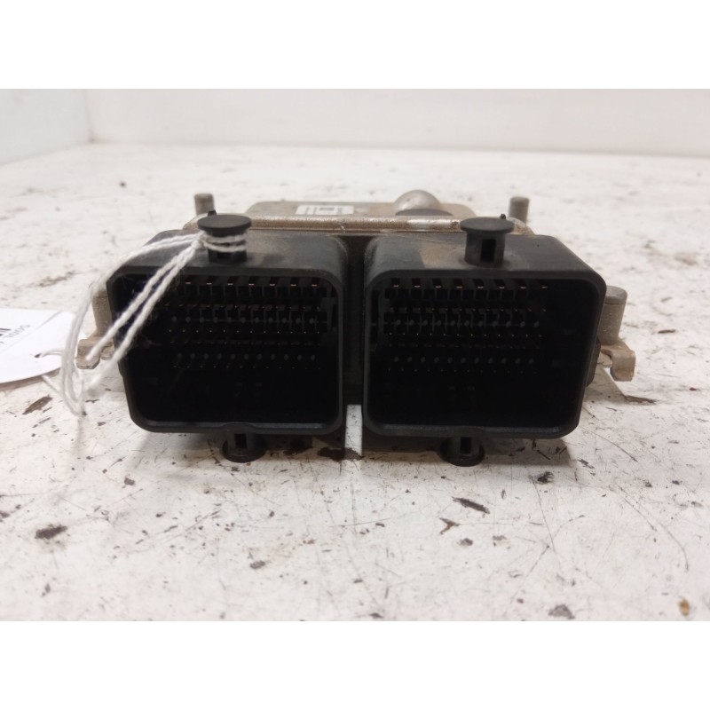 Recambio de centralita motor uce para fiat 500l (351_, 352_) 1.4 (199lyb1b) referencia OEM IAM 55264485 0261S09313 