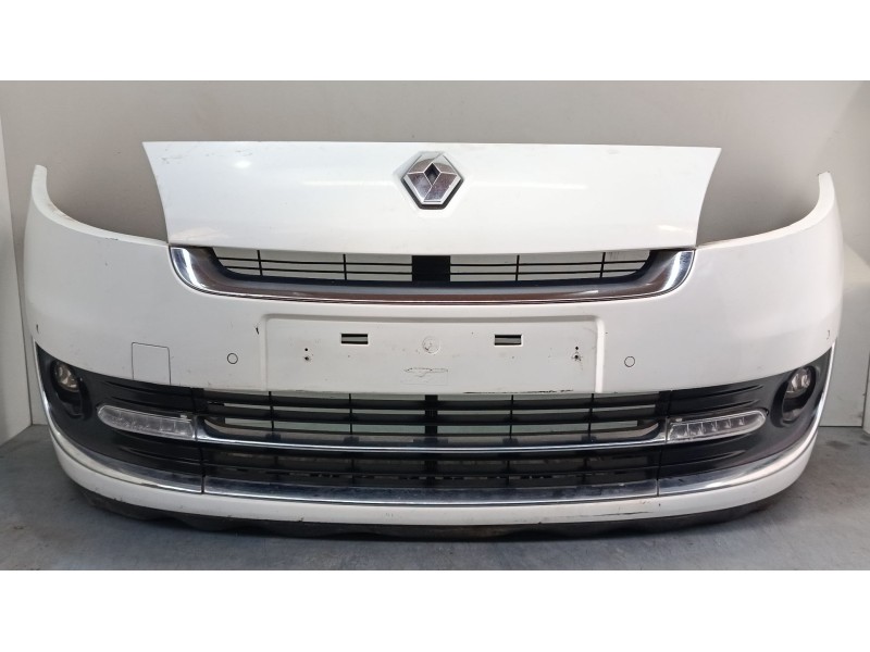 Recambio de paragolpes delantero para renault grand scénic iii (jz0/1_) 2.0 dci (jz0y) referencia OEM IAM   