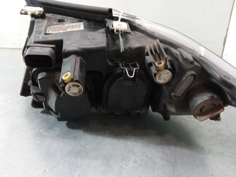 Recambio de faro derecho para bmw 3 (e90) 320 d referencia OEM IAM   