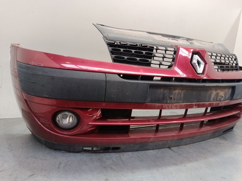 Recambio de paragolpes delantero para renault clio ii (bb_, cb_) 1.2 (bb0a, bb0f, bb10, bb1k, bb28, bb2d, bb2h, cb0a,... referen