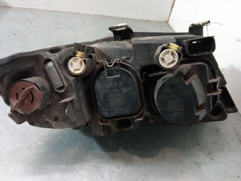 Recambio de faro izquierdo para bmw 3 (e90) 320 d referencia OEM IAM   