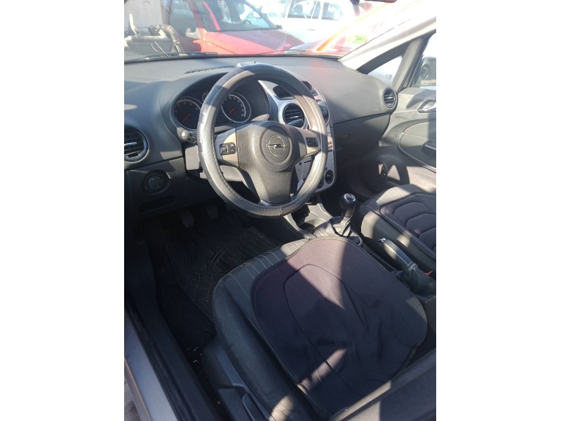 opel corsa d (s07) del año 2007