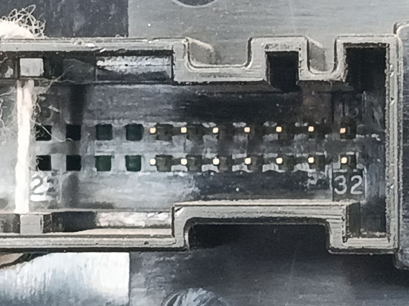 Recambio de mando elevalunas delantero izquierdo para opel zafira b furgoneta/monovolumen (a05) 1.9 cdti van (m75) referencia OE