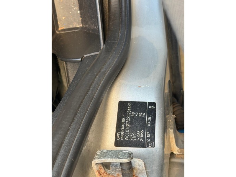 opel zafira a monospace (t98) del año 2003