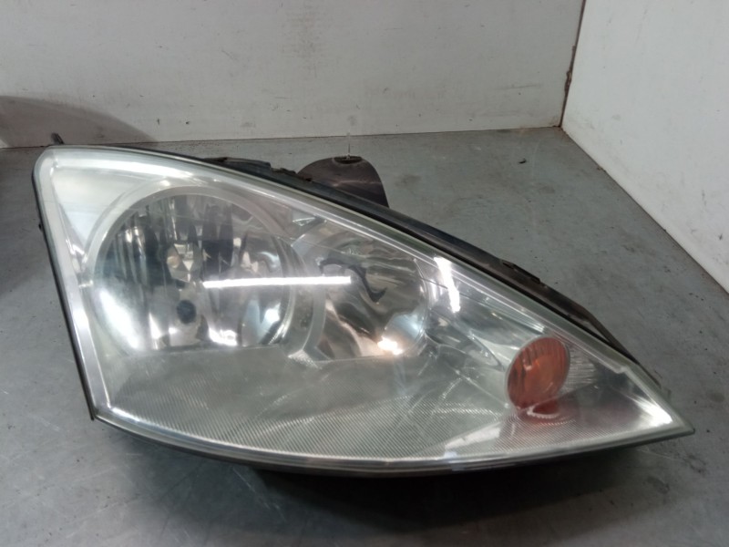 Recambio de faro derecho para ford focus i sedán (dfw) 1.8 turbo di / tddi referencia OEM IAM   