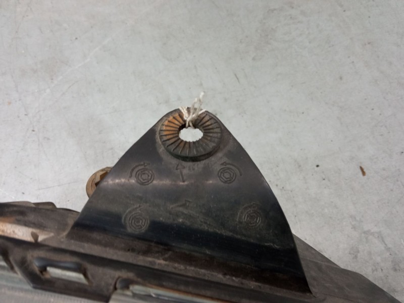 Recambio de faro derecho para ford focus i sedán (dfw) 1.8 turbo di / tddi referencia OEM IAM   