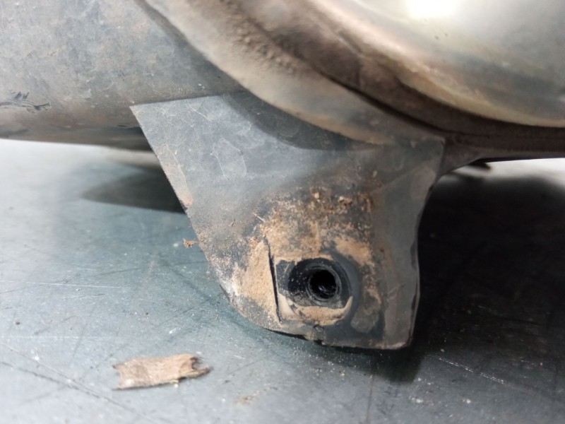 Recambio de faro derecho para ford focus i sedán (dfw) 1.8 turbo di / tddi referencia OEM IAM   