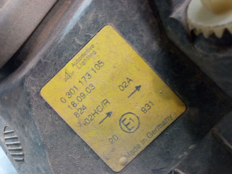 Recambio de faro izquierdo para ford fiesta iv (ja_, jb_) 1.3 i referencia OEM IAM 0301173105  