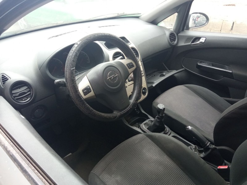 opel corsa d (s07) del año 2009 opel corsa d (s07) del año 2009