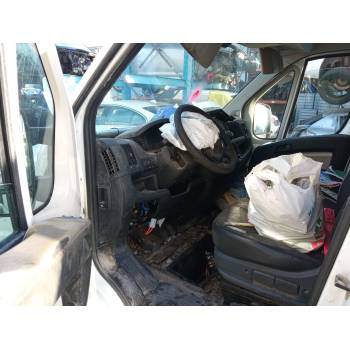 PEUGEOT BOXER FURGONETA