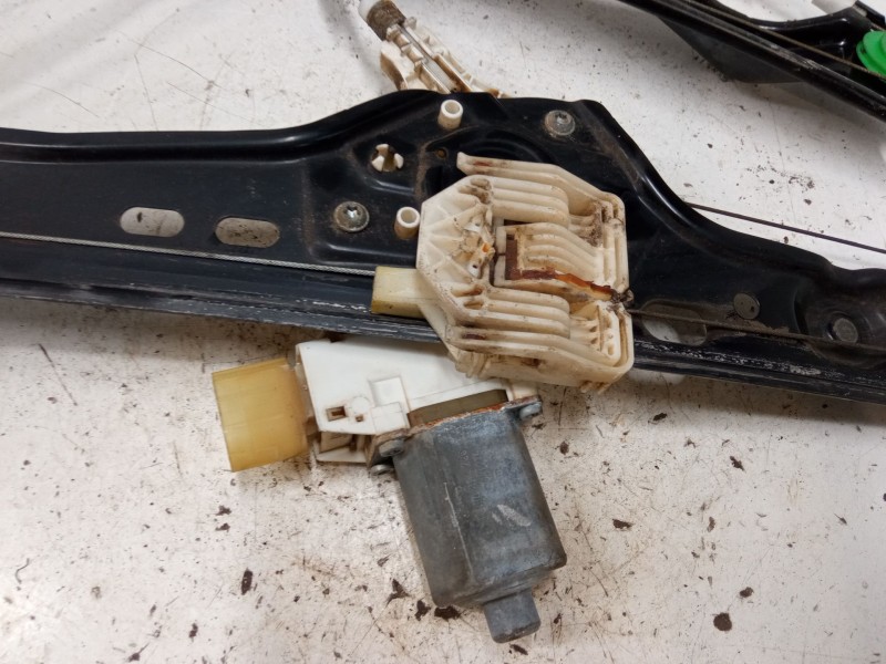 Recambio de elevalunas electrico delantero izquierdo para bmw 3 (e90) 320 d referencia OEM IAM   