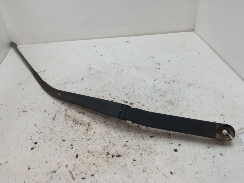 Recambio de brazo limpia delantero derecho para mazda 6 hatchback (gg) 2.0 di (gg14) referencia OEM IAM   