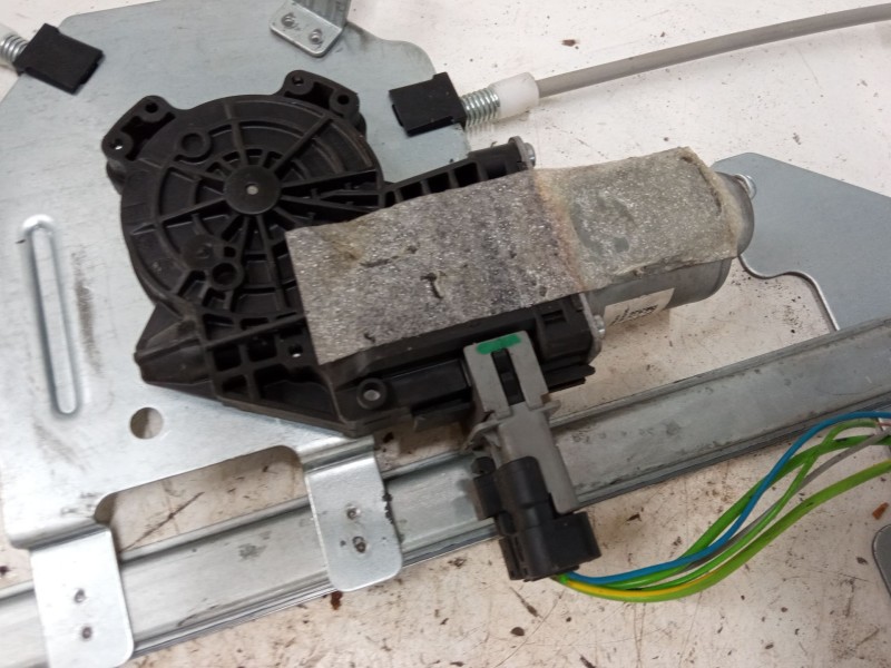 Recambio de elevalunas electrico delantero izquierdo para peugeot partner furgoneta/monovolumen 1.6 hdi 16v referencia OEM IAM 4