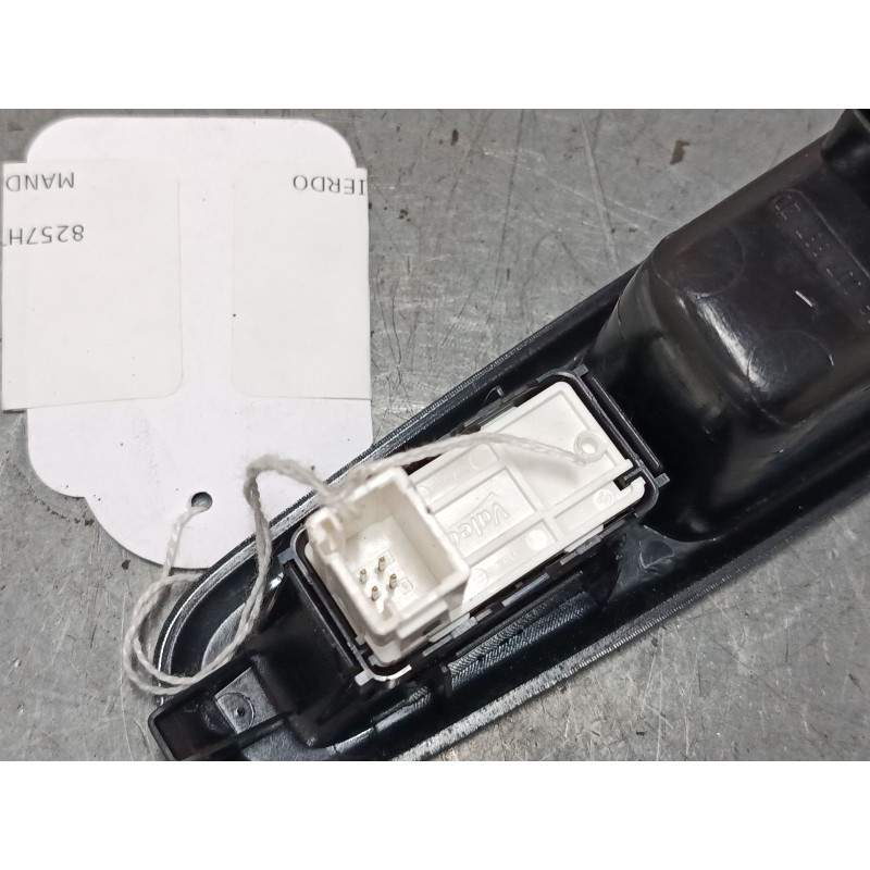 Recambio de mando elevalunas trasero izquierdo para citroën c4 picasso ii 1.6 hdi 90 referencia OEM IAM 96762292ZD  