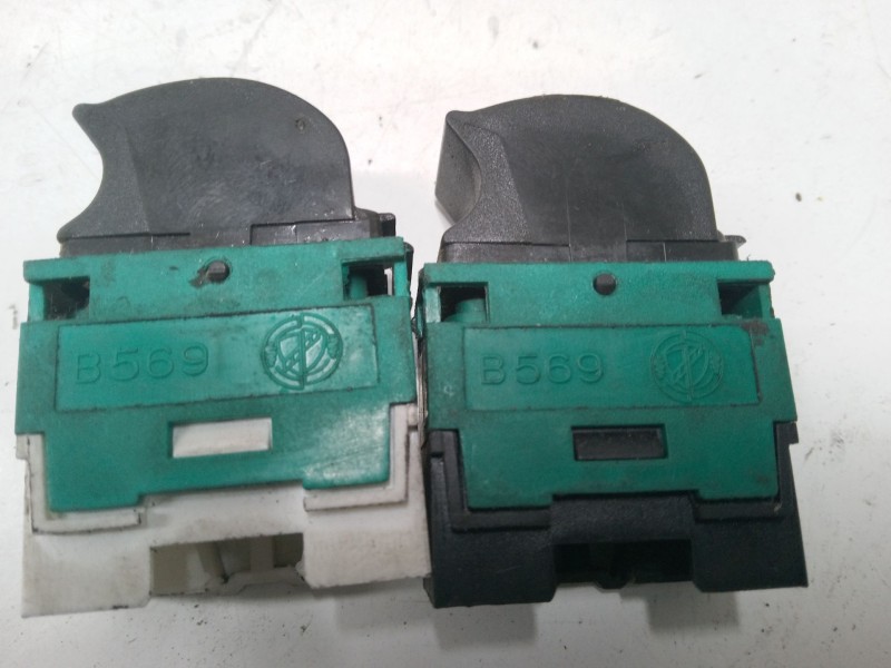 Recambio de mando elevalunas delantero izquierdo para fiat doblo monospace (119_, 223_) 1.3 jtd referencia OEM IAM   