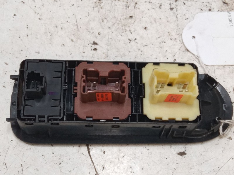 Recambio de mando elevalunas delantero izquierdo para dacia duster (hs_) 1.5 dci (hsaj) referencia OEM IAM 90515228  