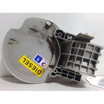 TAPA EXTERIOR COMBUSTIBLE 