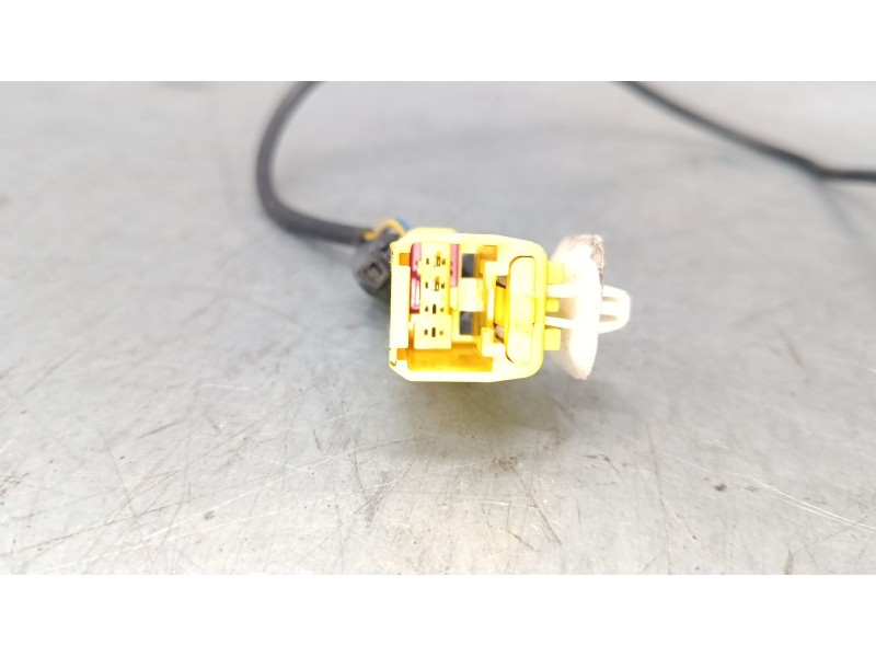 Recambio de anclaje cinturon delantero derecho para porsche cayenne (9pa) s 4.5 referencia OEM IAM   