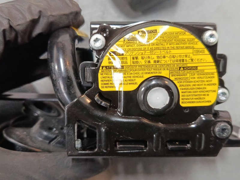 Recambio de cinturon seguridad delantero derecho para toyota aygo (_b4_) 1.0 (kgb40) referencia OEM IAM 308043299JN7  