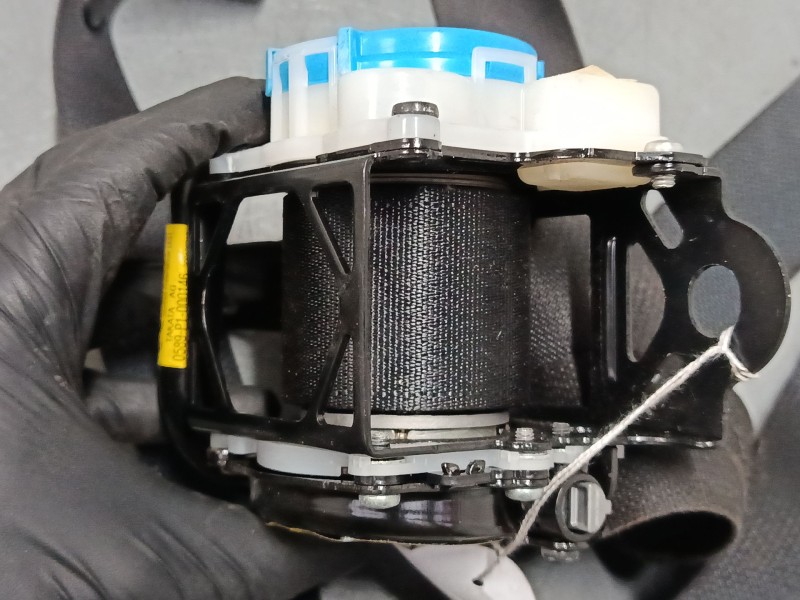 Recambio de cinturon seguridad delantero izquierdo para toyota aygo (_b4_) 1.0 (kgb40) referencia OEM IAM 308043599JN7  