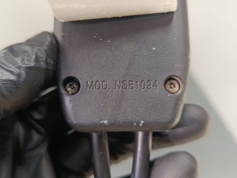 Recambio de anclaje cinturon delantero central para honda fr-v (be) 1.7 (be1) referencia OEM IAM NSB1094  