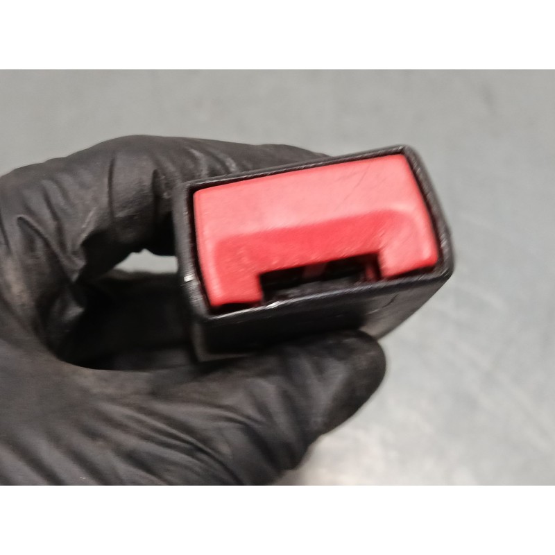 Recambio de anclaje cinturon delantero derecho para smart fortwo coupé (450) 0.7 (450.352, 450.332) referencia OEM IAM 0000871V0