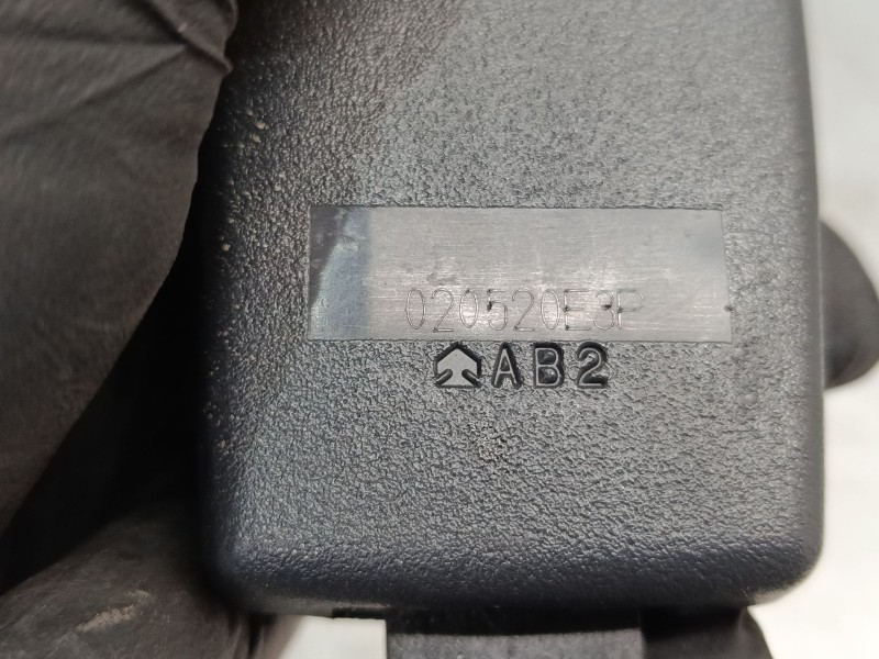 Recambio de anclaje cinturon delantero derecho para toyota yaris (_p1_) 1.5 (ncp13_) referencia OEM IAM 020520E3P  