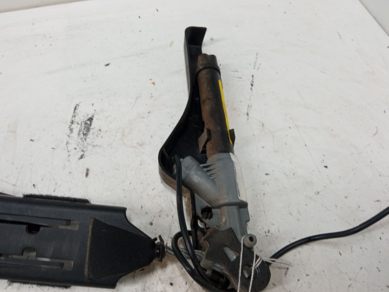 Recambio de anclaje cinturon delantero derecho para citroën c2 (jm_) 1.4 hdi referencia OEM IAM   