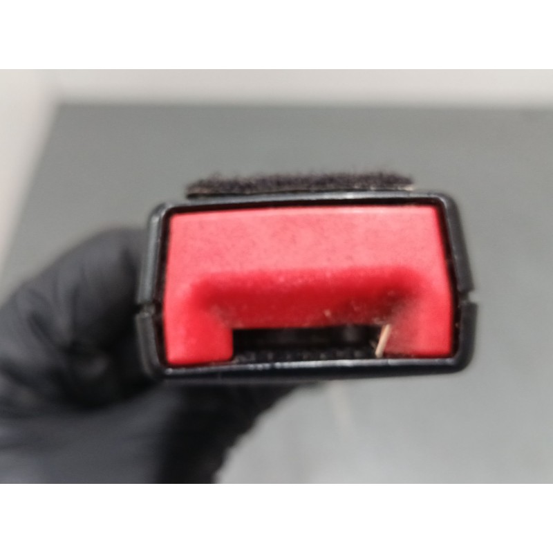 Recambio de anclaje cinturon delantero derecho para ford fiesta vii (hj, hf) 1.0 ecoboost referencia OEM IAM H1BB B61208 AC  