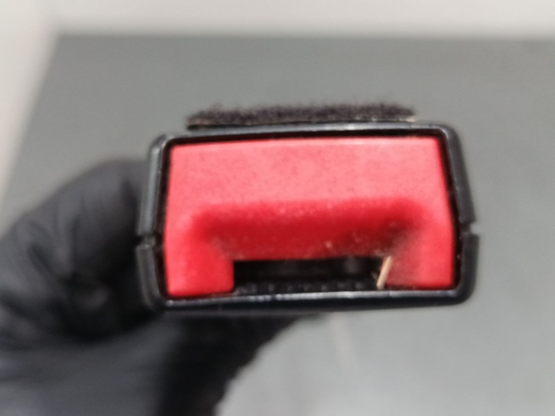 Recambio de anclaje cinturon delantero derecho para ford fiesta vii (hj, hf) 1.0 ecoboost referencia OEM IAM H1BB B61208 AC  