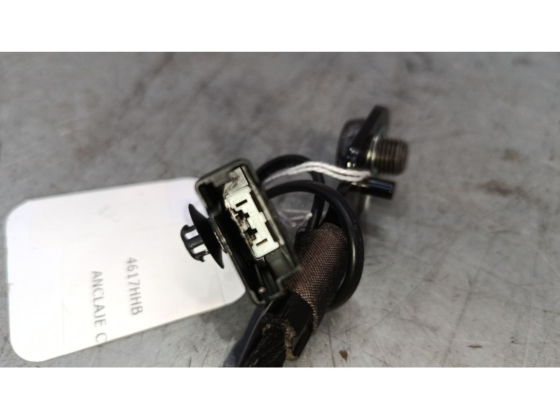 Recambio de anclaje cinturon delantero derecho para opel astra j (p10) 1.4 turbo (68) referencia OEM IAM   