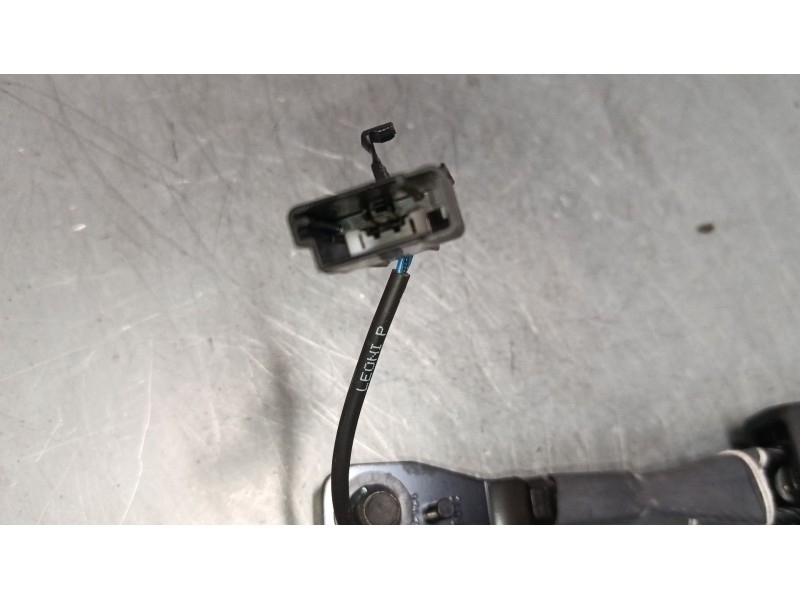 Recambio de anclaje cinturon delantero derecho para opel insignia a sports tourer (g09) 2.0 cdti (35) referencia OEM IAM   