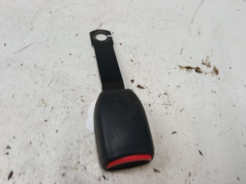 Recambio de anclaje cinturon delantero derecho para nissan almera i hatchback (n15) 1.4 referencia OEM IAM   