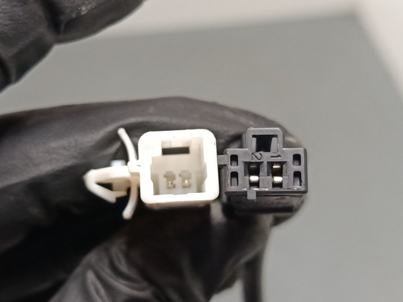 Recambio de anclaje cinturon delantero derecho para toyota aygo (_b4_) 1.0 (kgb40) referencia OEM IAM 308605910  